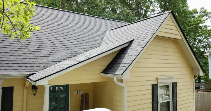 Yellow house with short roof eaves