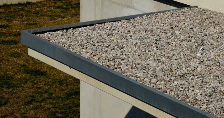 close up gravel roof