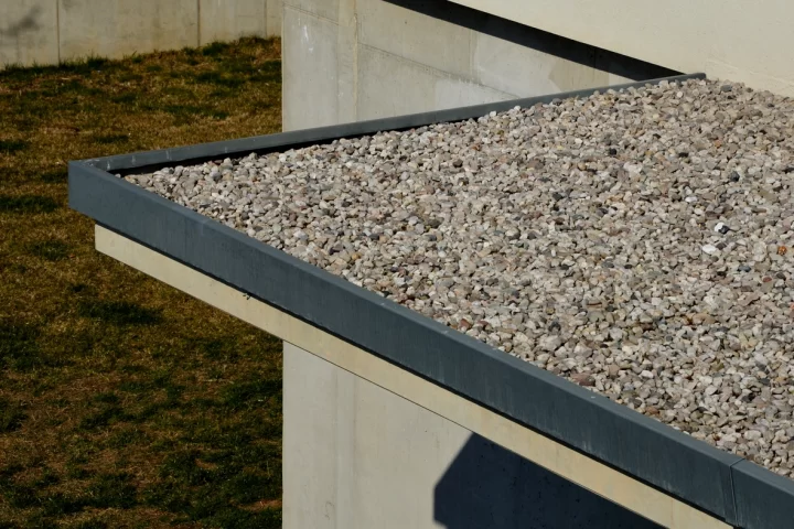 close up gravel roof